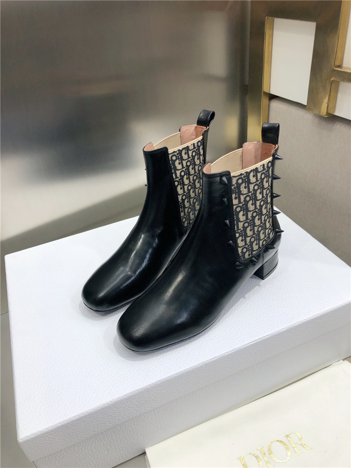 D 디* 여성 부츠 (굽높이3.5CM)