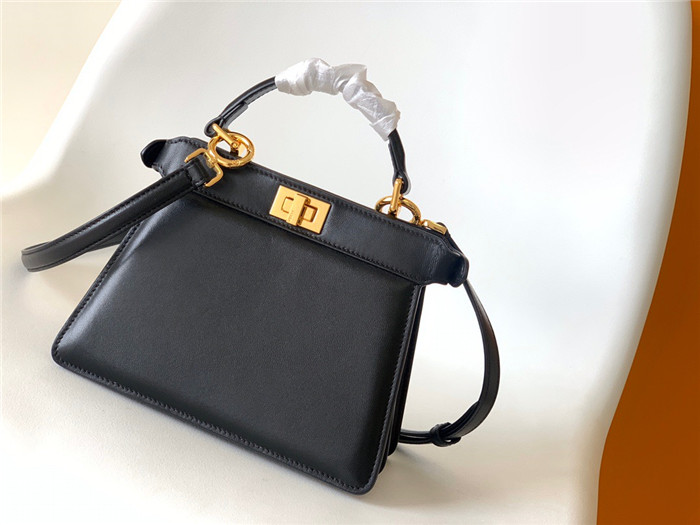 [premium] F 펜* 아이코닉 피카푸 아이씨유 미니백 20CM