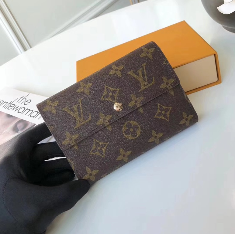 L 루이** 알렉산드라 월릿 M60047