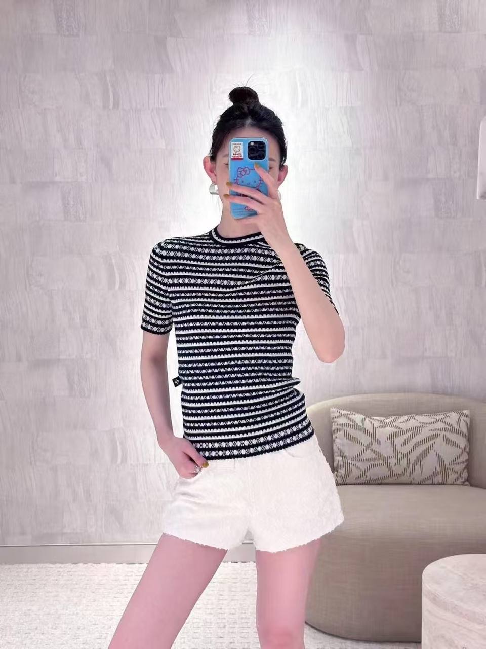 L 루이비* 티셔츠
